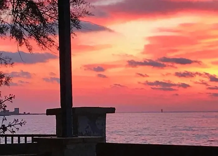 Sunset - Torre Pozzillo מלון